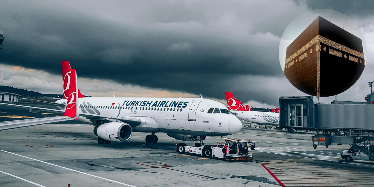 Avion Turkish Airlines stationné sur le tarmac, illustrant l'excellence de la compagnie pour le transport des pèlerins lors d'une Omra au départ de Lyon.